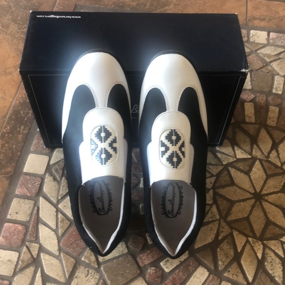 womens golf sandals size 10